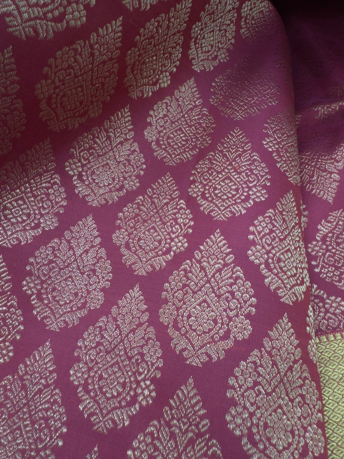 Magenta Pure Silk Saree In Gold Zari