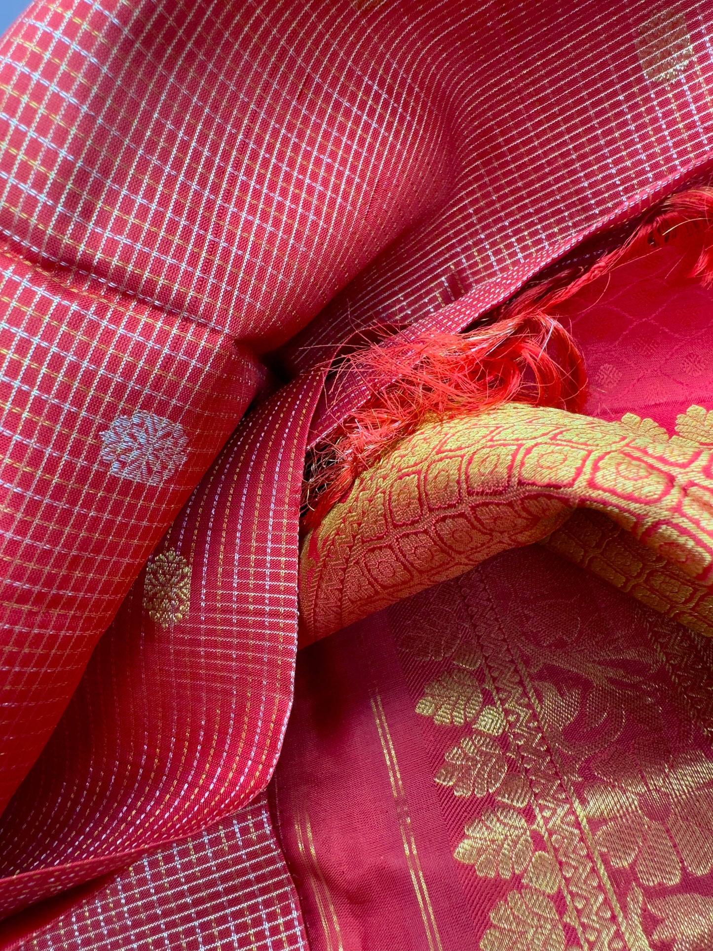 Chilli Red Vaira Oosi Pure Silk Saree With Silver And Gold Zari