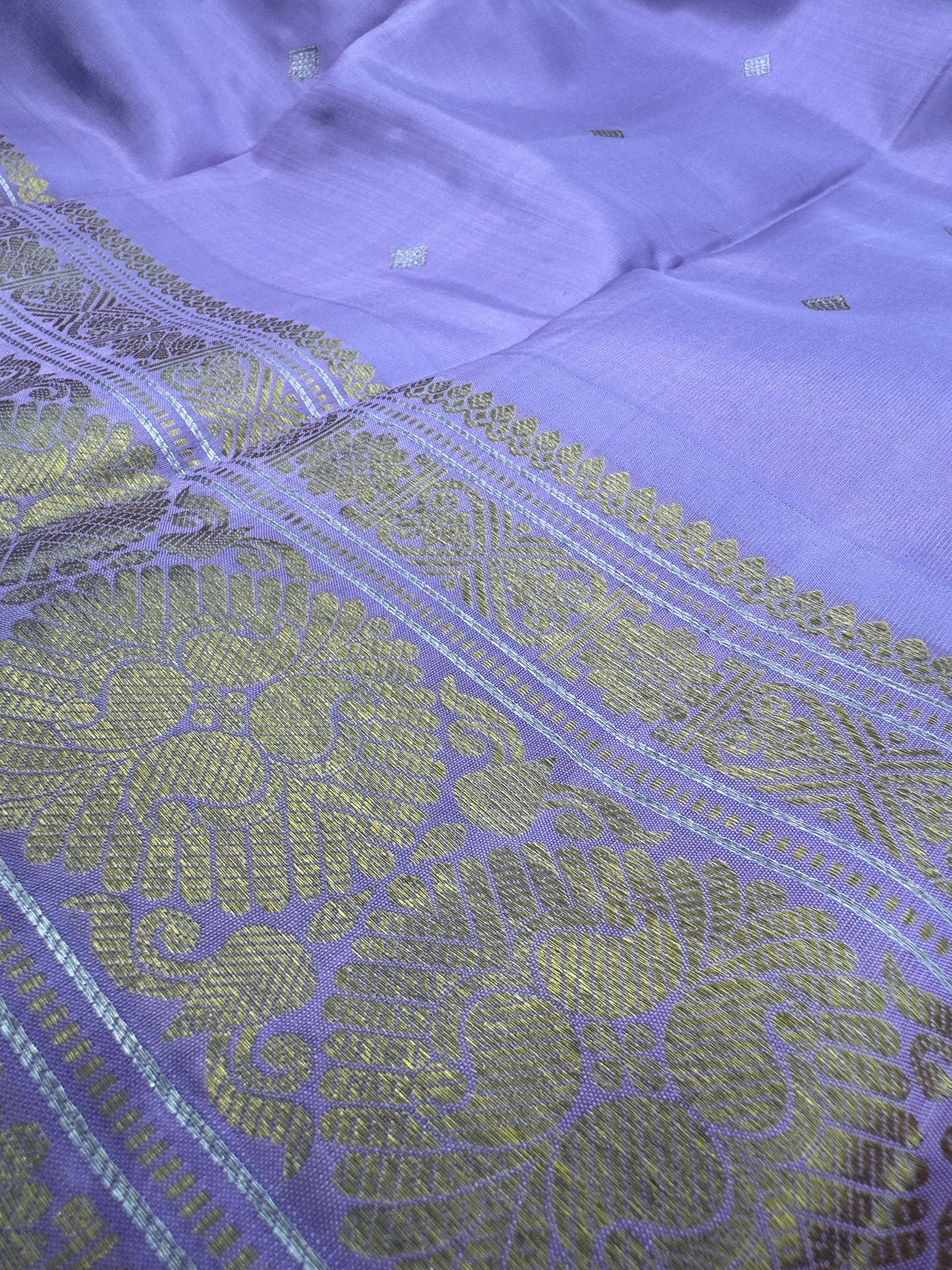 Lavender Kanchipuram Silk Saree With Pure Gold And Silver Zari