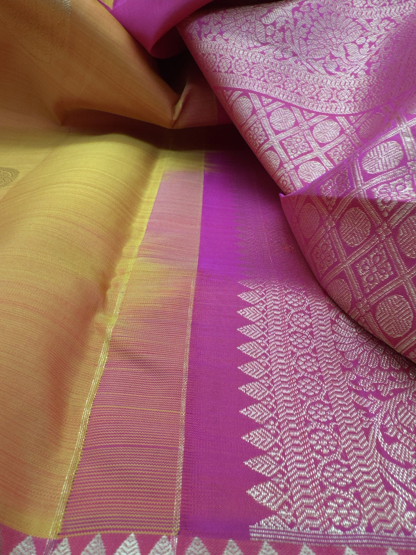 Sunset Kanchipuram Silk Saree with Contrast Pink Pallu in Gold Zari