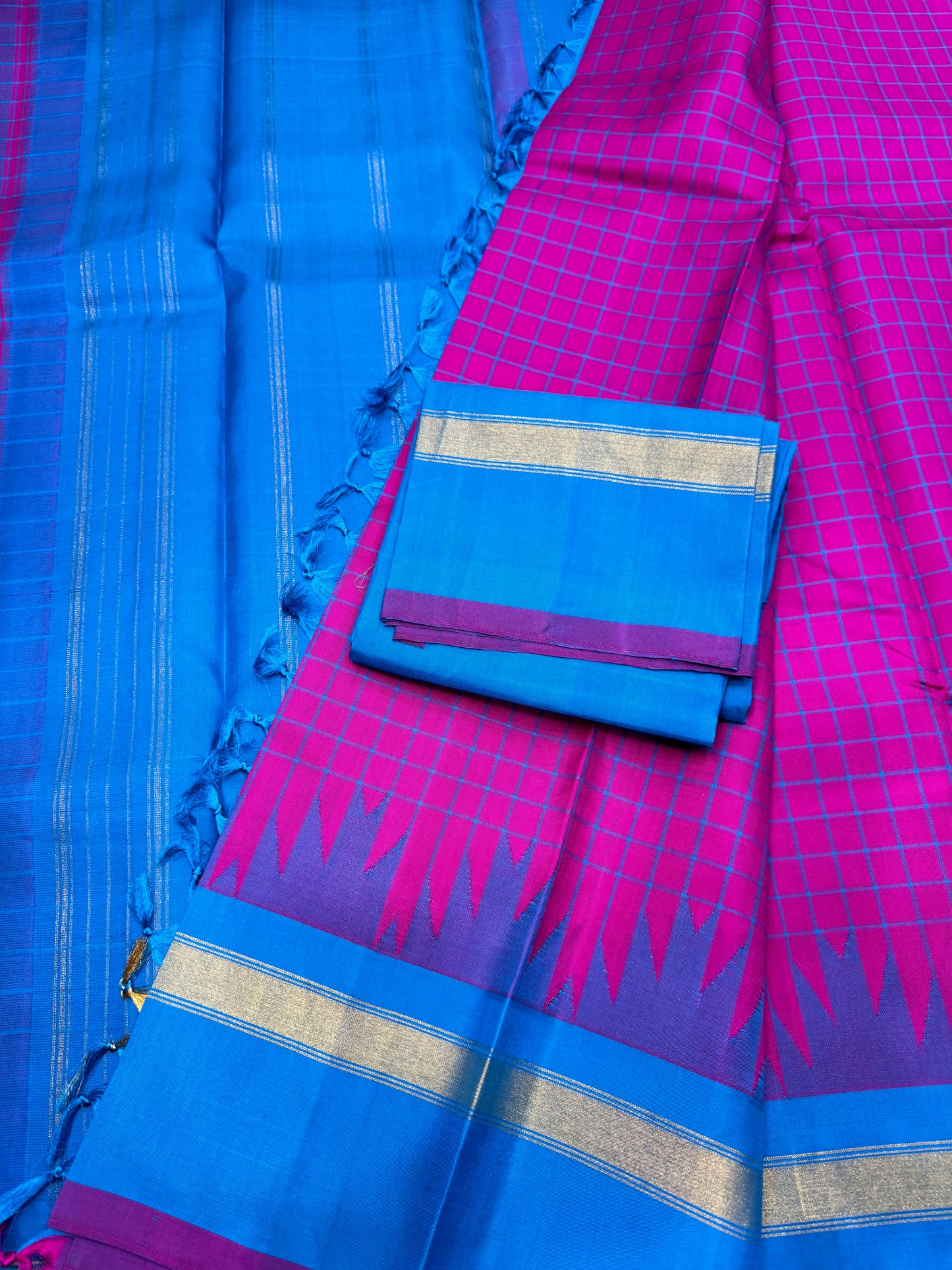 Magenta And Teal Kanchipuram Pure Silk Saree In Gold Zari