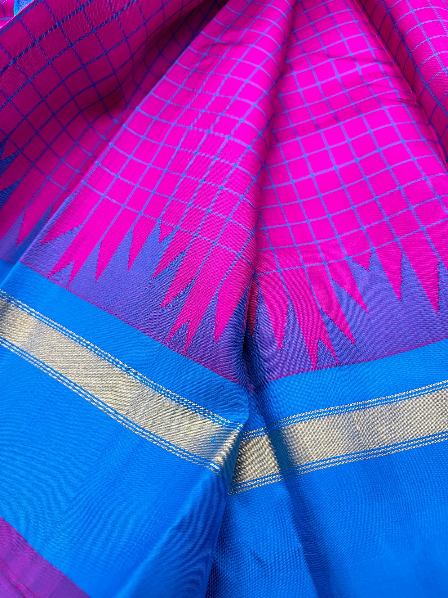 Magenta And Teal Kanchipuram Pure Silk Saree In Gold Zari