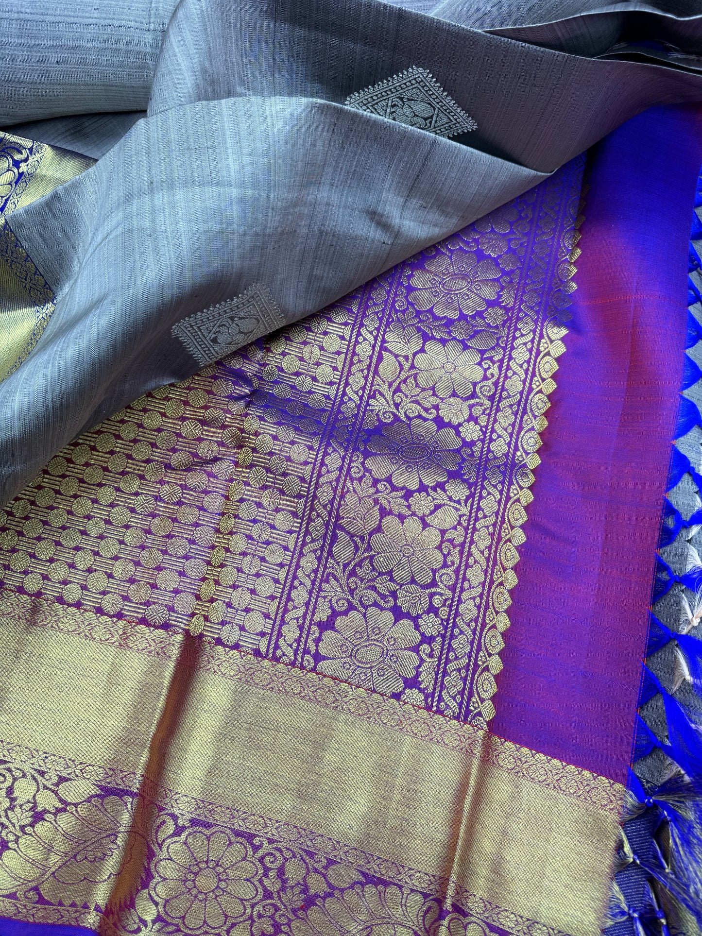 Grey Kanchipuram Silk Saree With Contrast In Gold Zari