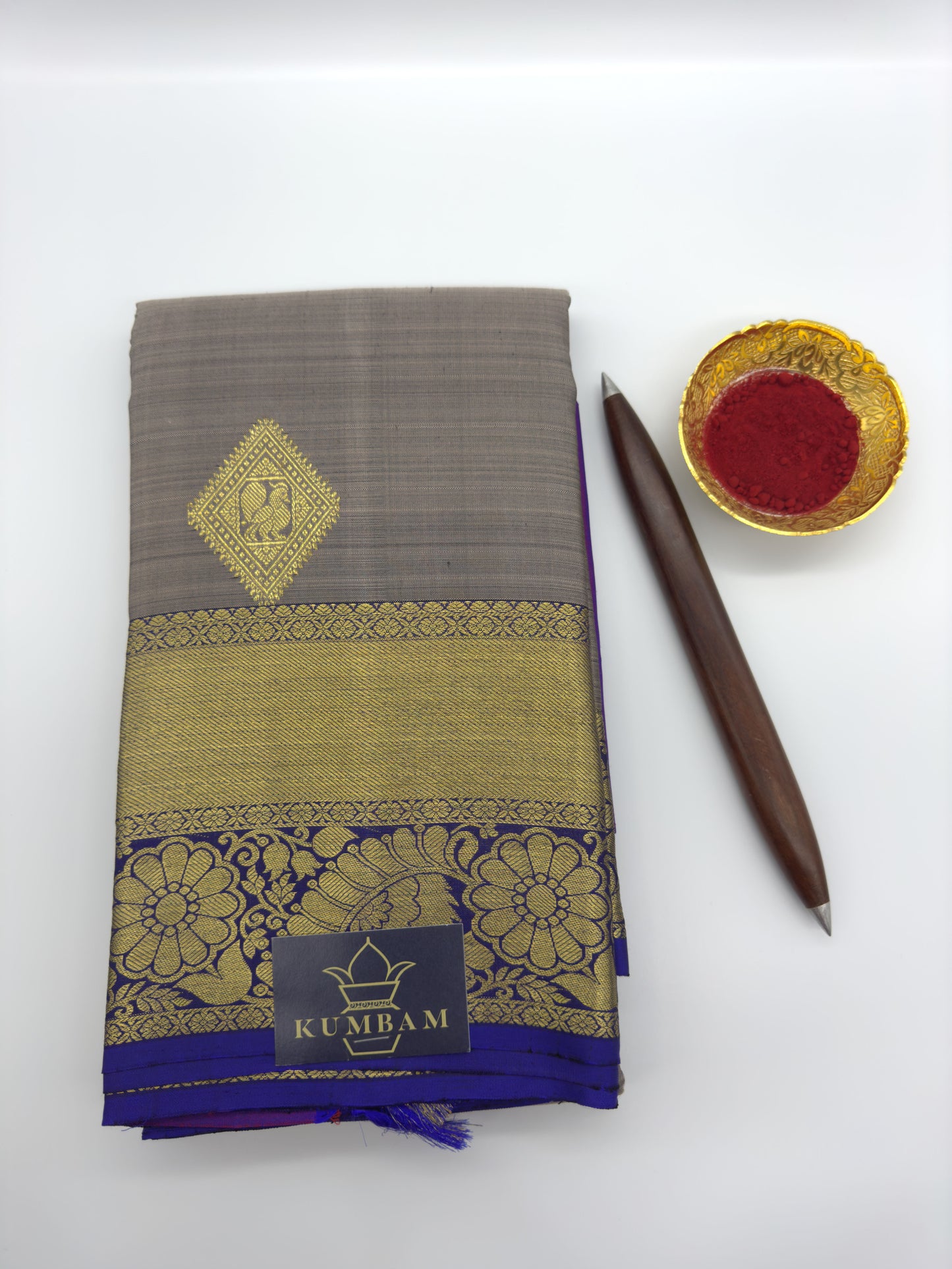 Grey Kanchipuram Silk Saree With Contrast In Gold Zari